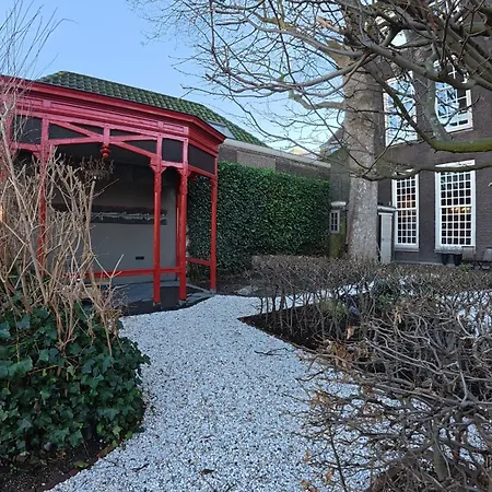 Royal Bed & Breakfast 3*